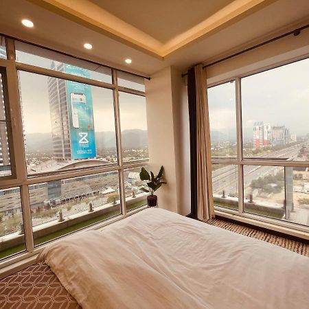 High Rise Presidential Suite In Elysium Opp Centaurus Islamabad Exteriör bild