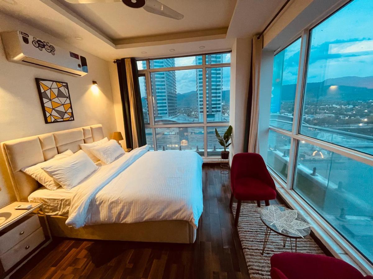 High Rise Presidential Suite In Elysium Opp Centaurus Islamabad Exteriör bild